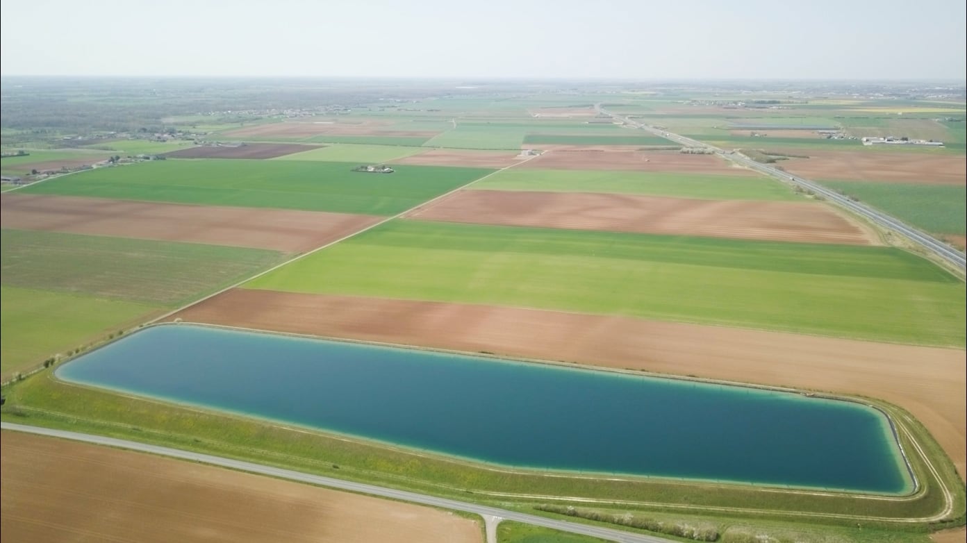 Soir E Cin Debat Autour Du Film De Leau Jaillit Le Feu Rez